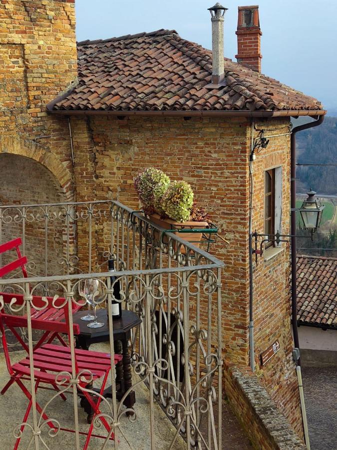 Foresteria Ristorante Conti Roero Monticello d'Alba Eksteriør billede